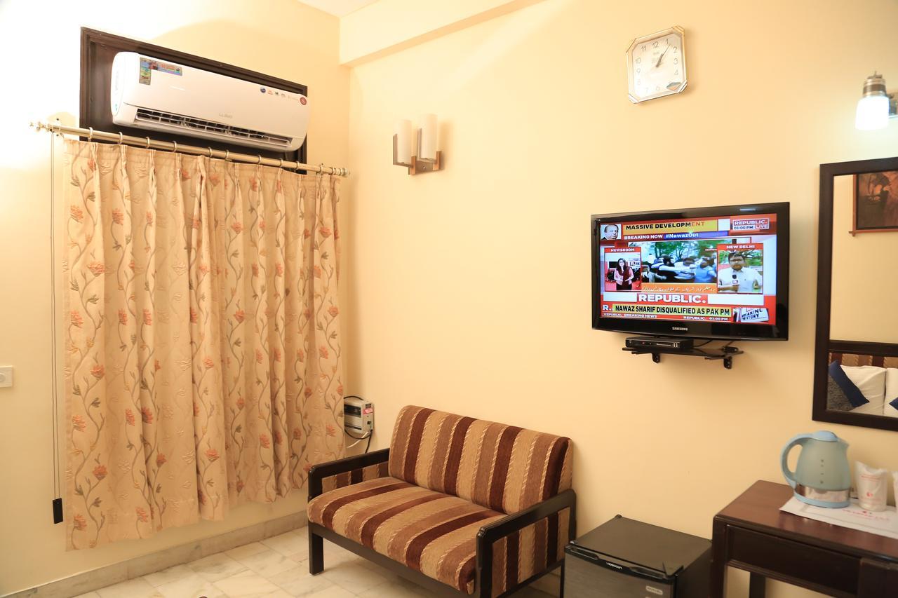 Hotel Sundeep Inn New Delhi Extérieur photo